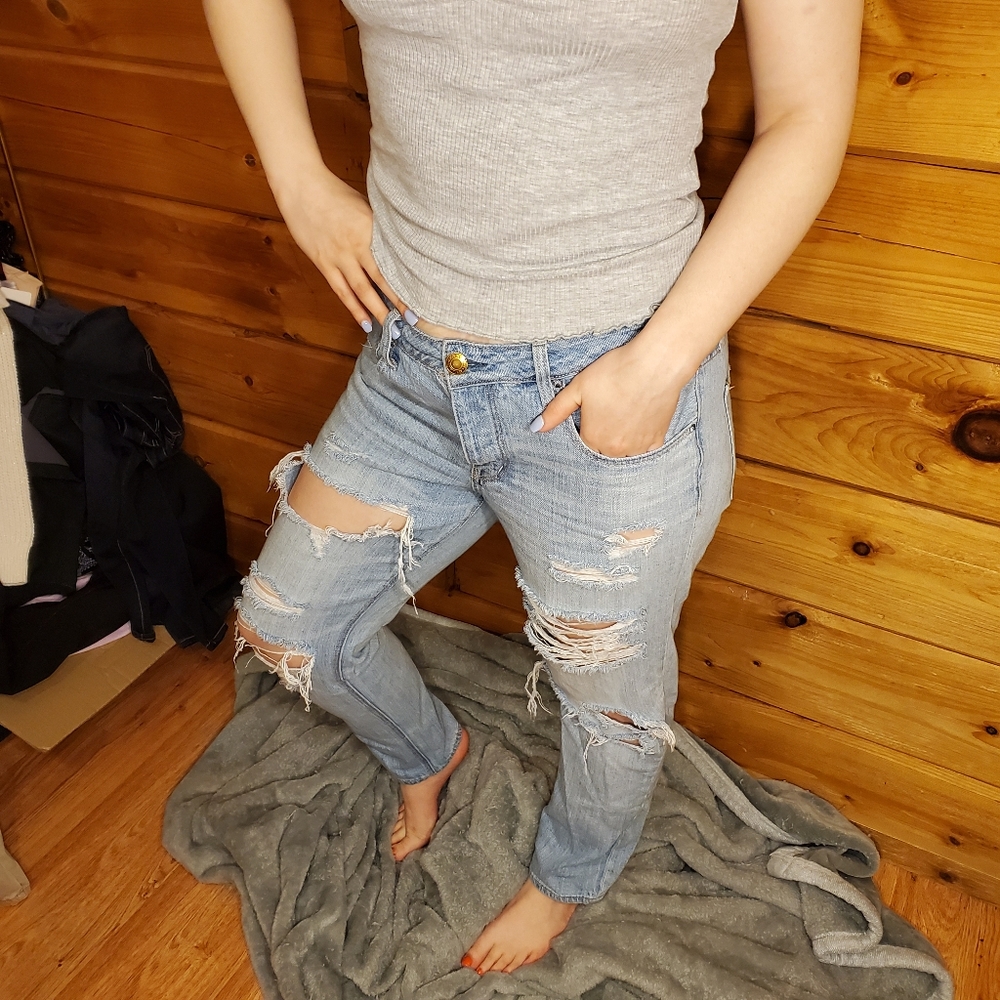 American Eagle Mom Jeans